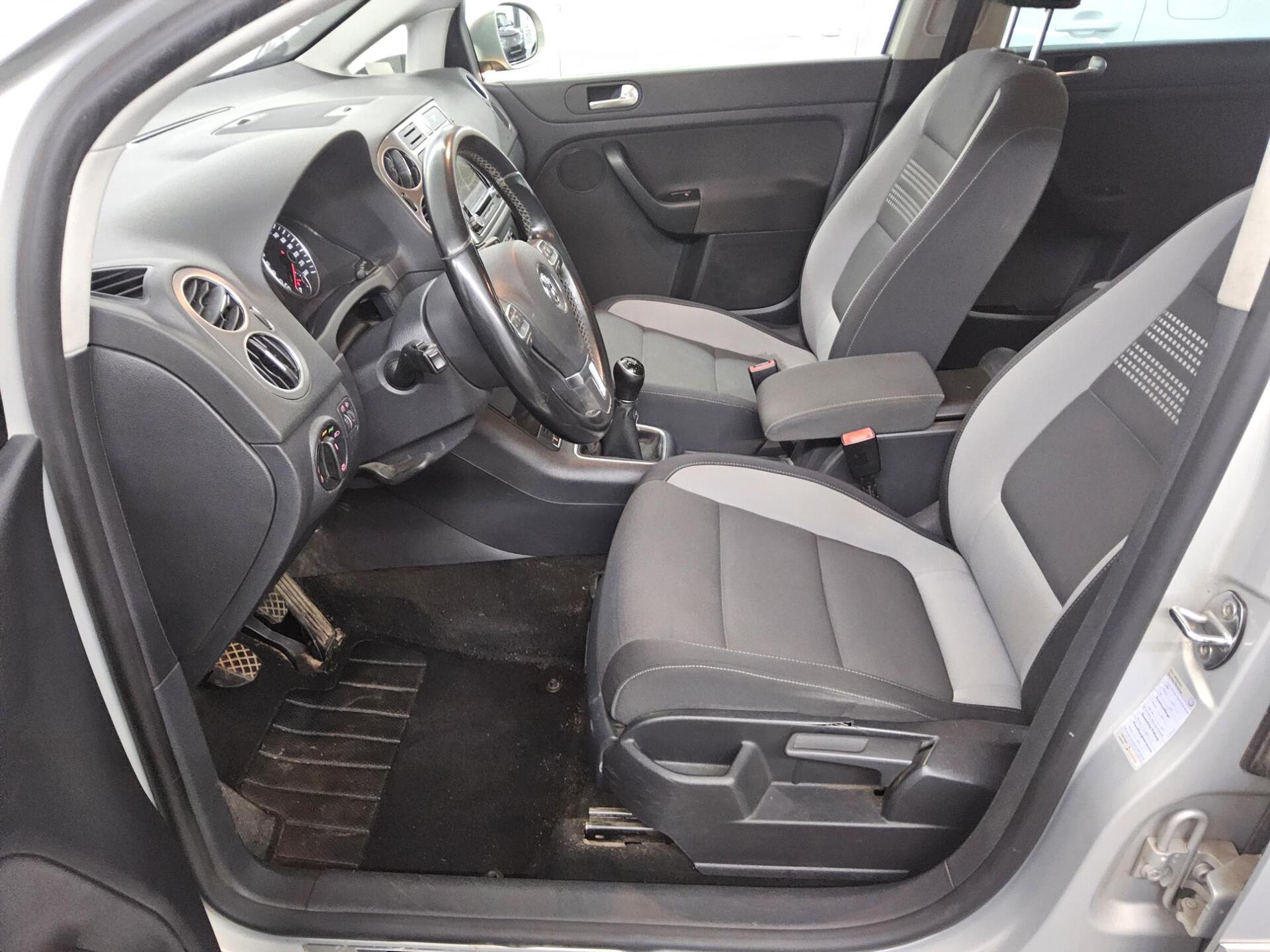 Volkswagen Golf Plus 2.0 TDI Life Navi RFK AHK 8