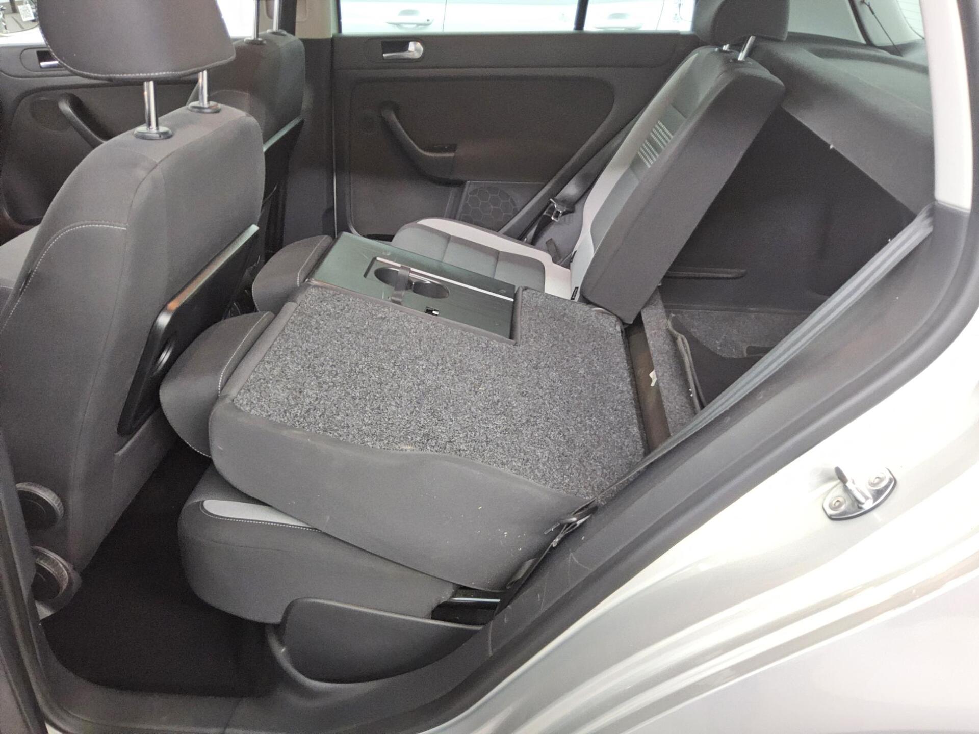 Volkswagen Golf Plus 2.0 TDI Life Navi RFK AHK 12