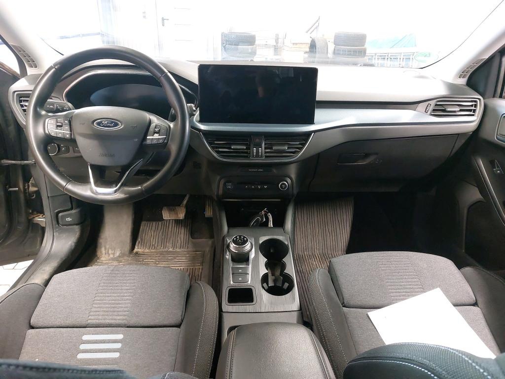 Ford Focus Turnier 1.5 EB Active Navi LED HuD B&O 5