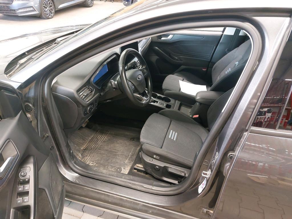 Ford Focus Turnier 1.5 EB Active Navi LED HuD B&O 6