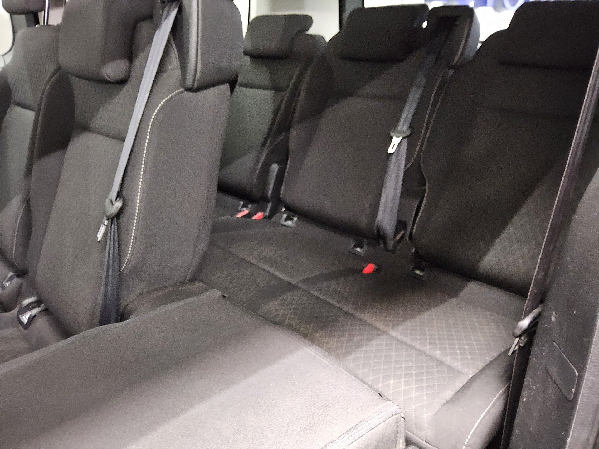 Opel Vivaro 2.0 D Edition M 8-Sitze Navi HuD AHK 12