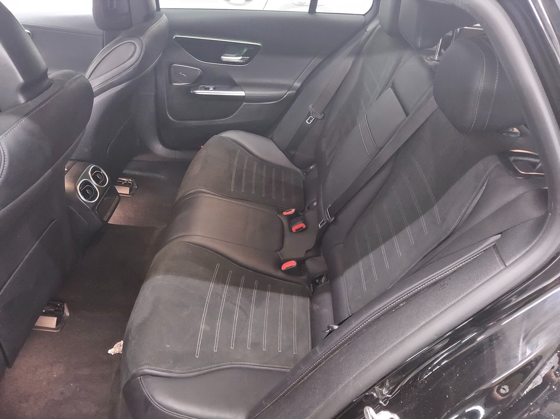 Mercedes-Benz C 220 T d AMG-Line T-Leder Navi LED Sound Night 13