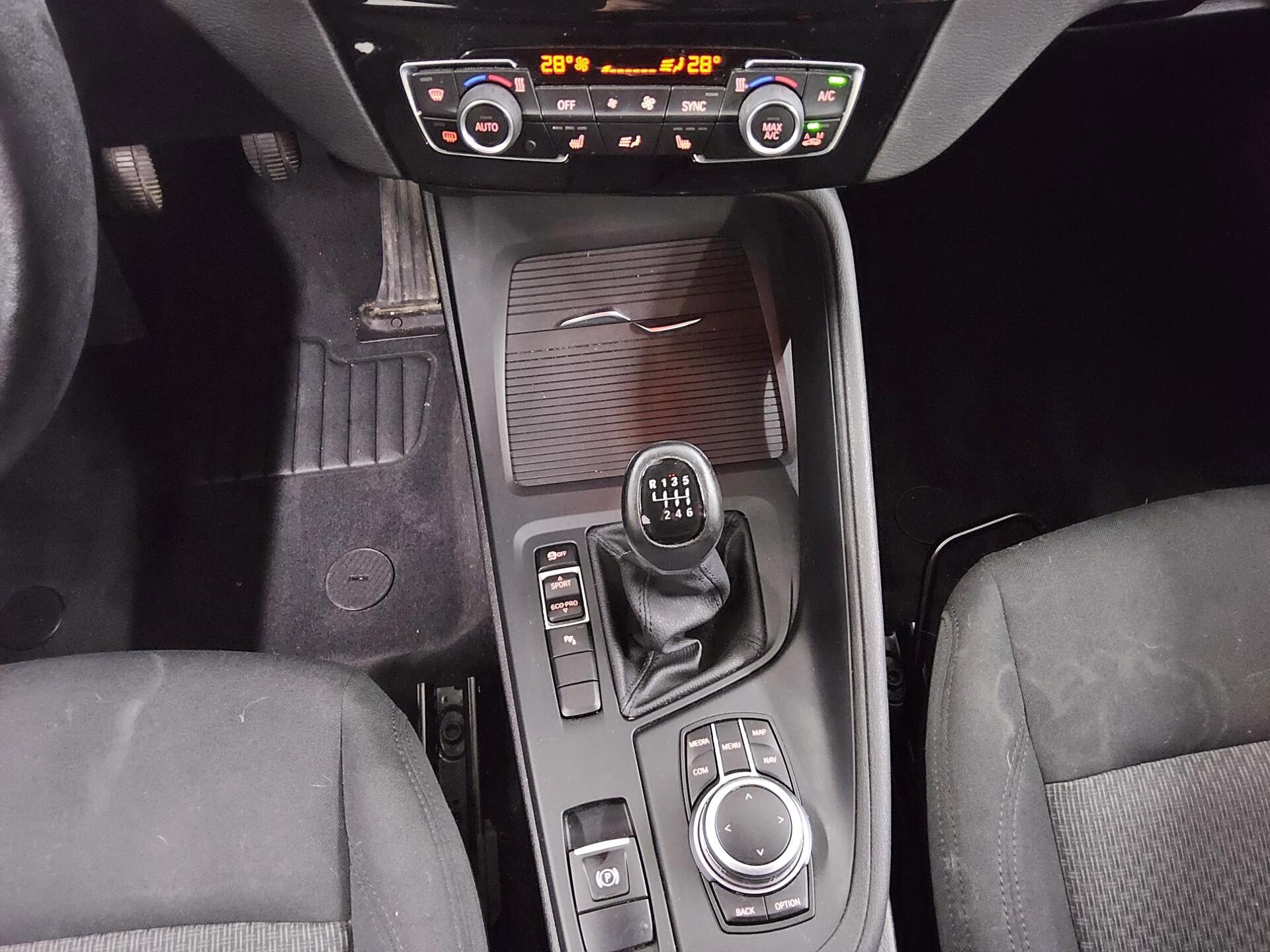 BMW X1 sDrive18d Advantage Navi HiFi ACC PDC Shz 6