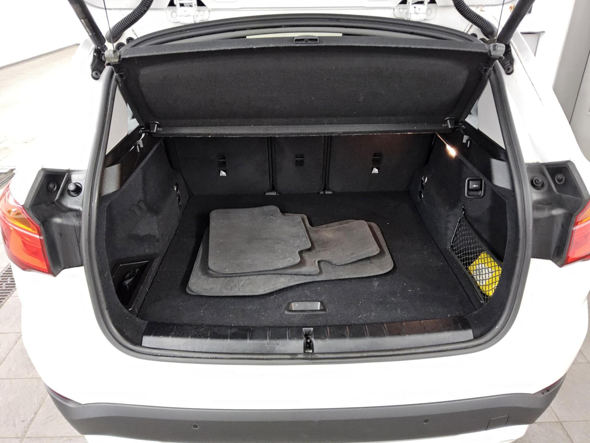 BMW X1 sDrive18d Advantage Navi HiFi ACC PDC Shz 11