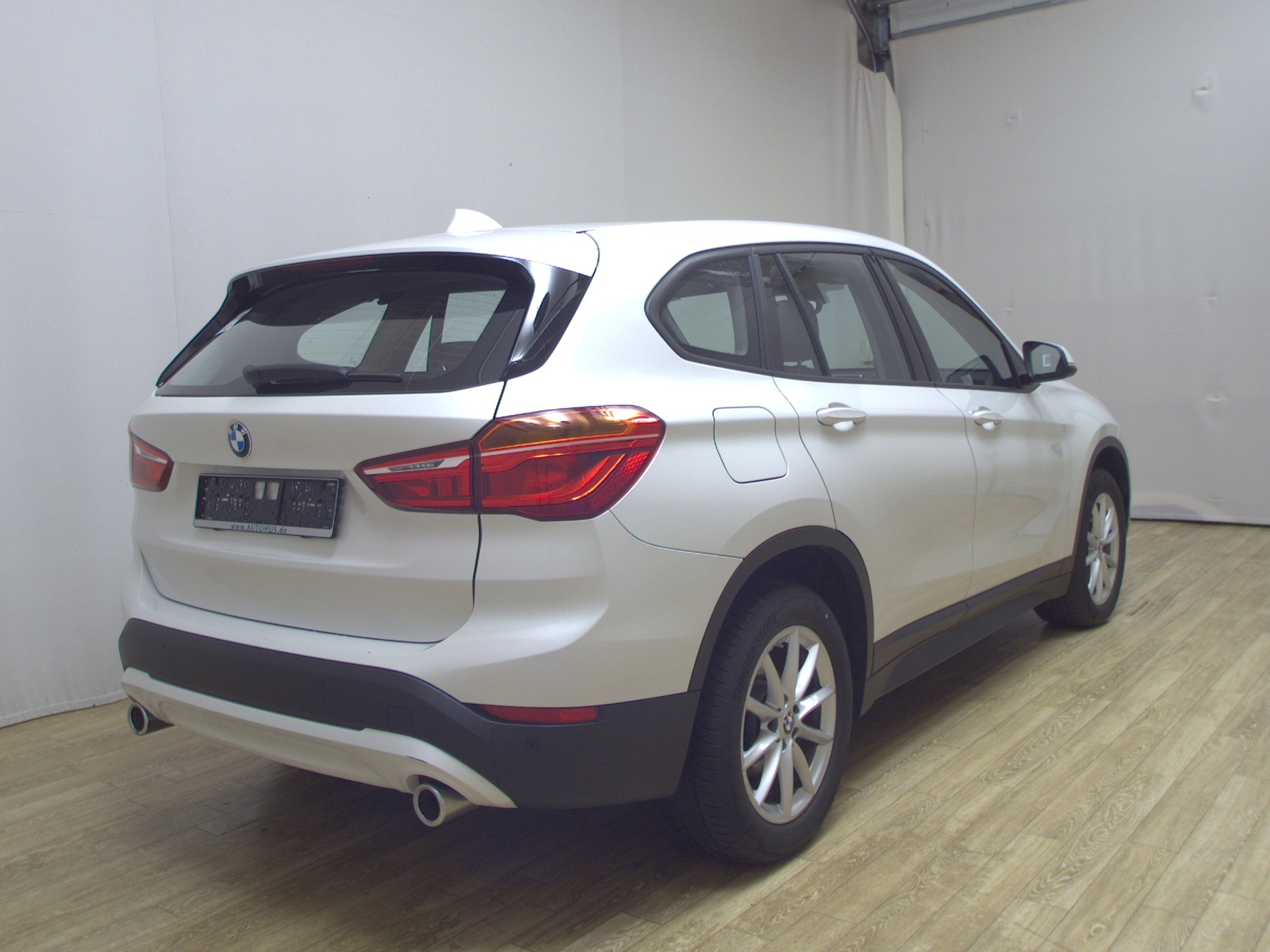 BMW X1 sDrive18d Advantage Navi HiFi ACC PDC Shz 4