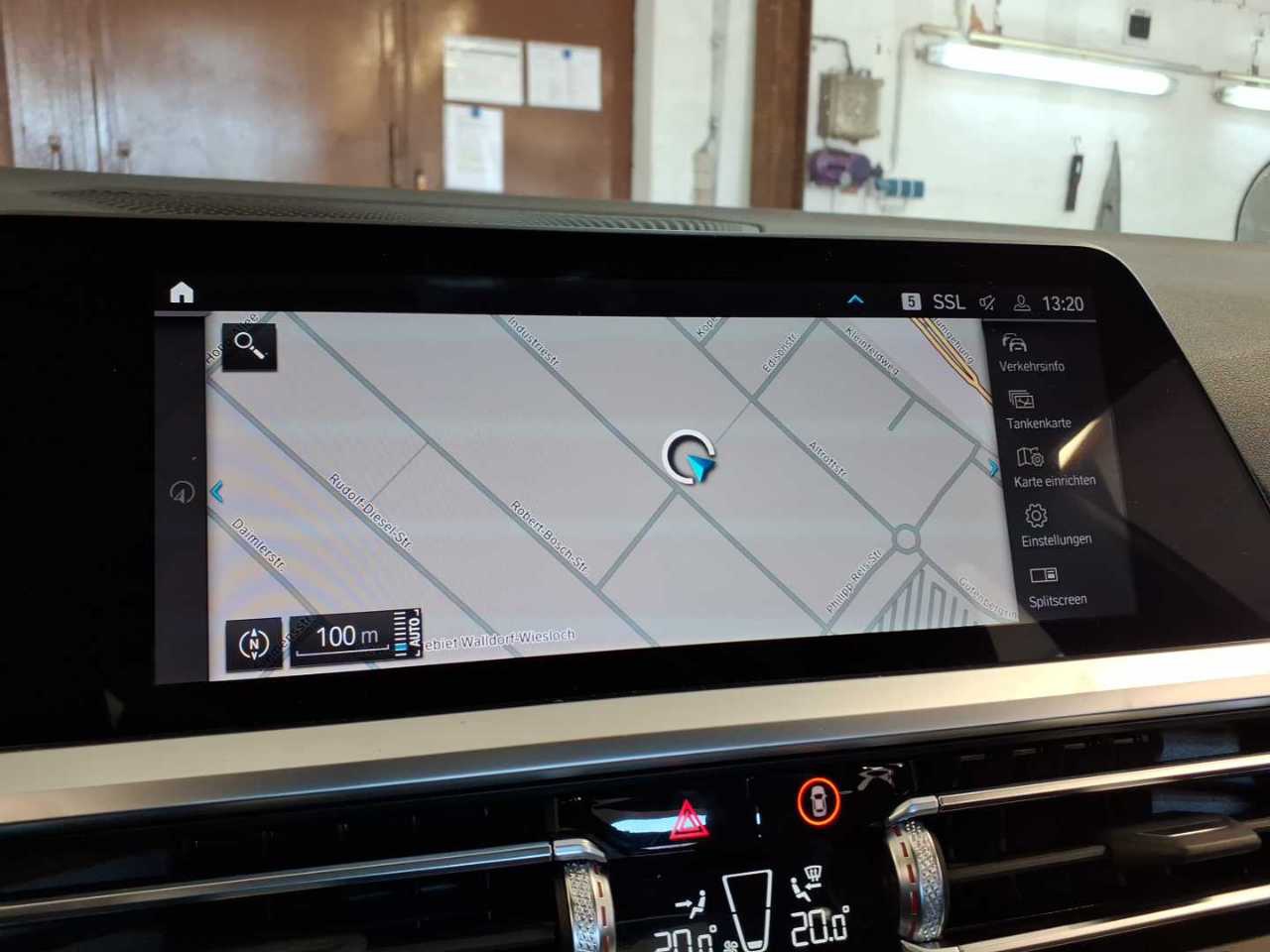 BMW 330e M-Sport T-LEDER NAVI LED LC PROF 8
