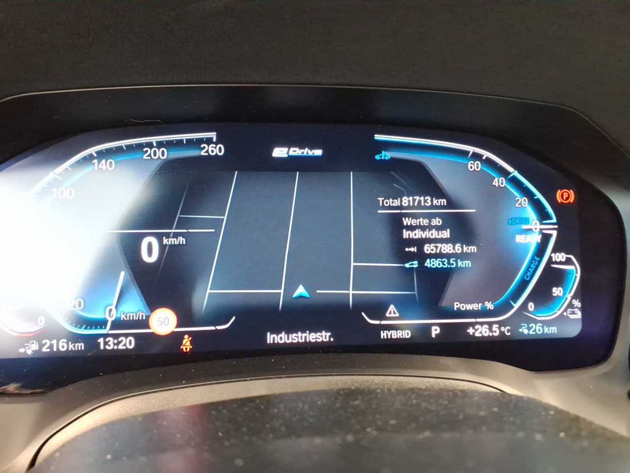 BMW 330e M-Sport T-LEDER NAVI LED LC PROF 7