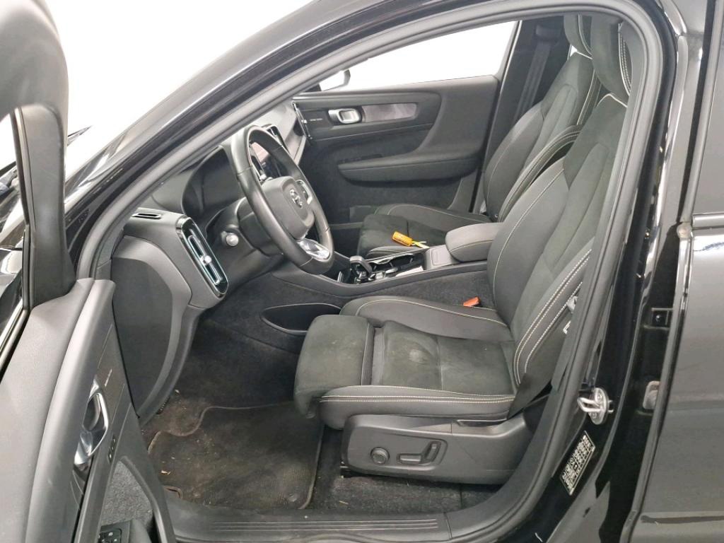 Volvo C40 Navi LED Pano 6