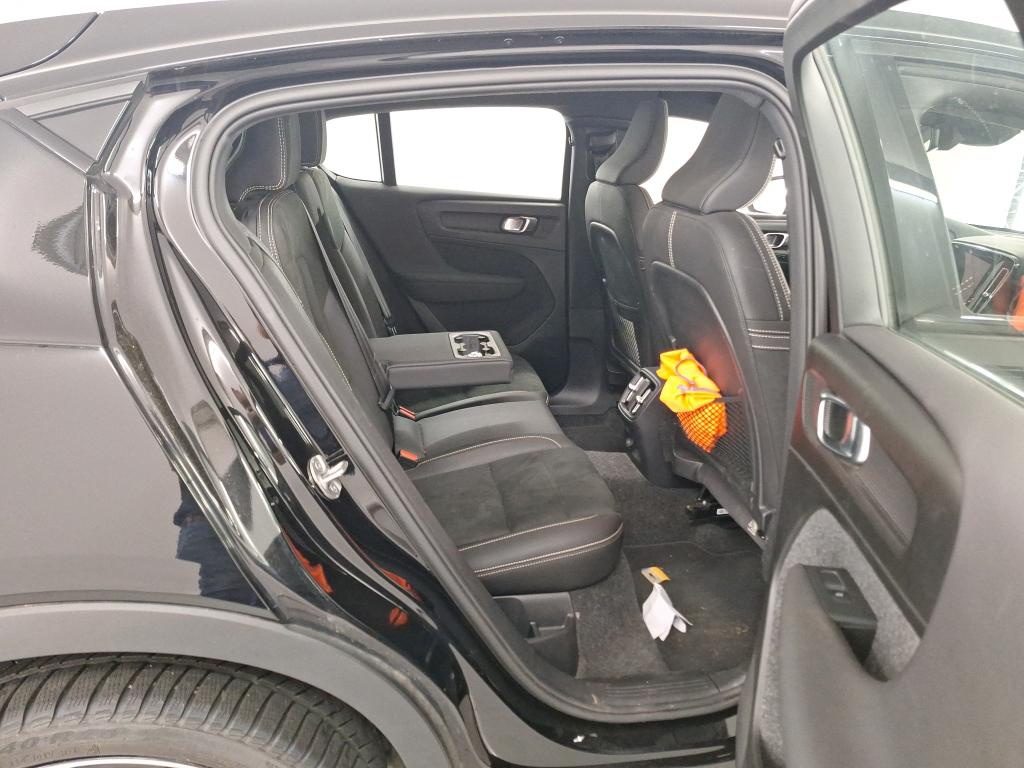 Volvo C40 Navi LED Pano 8