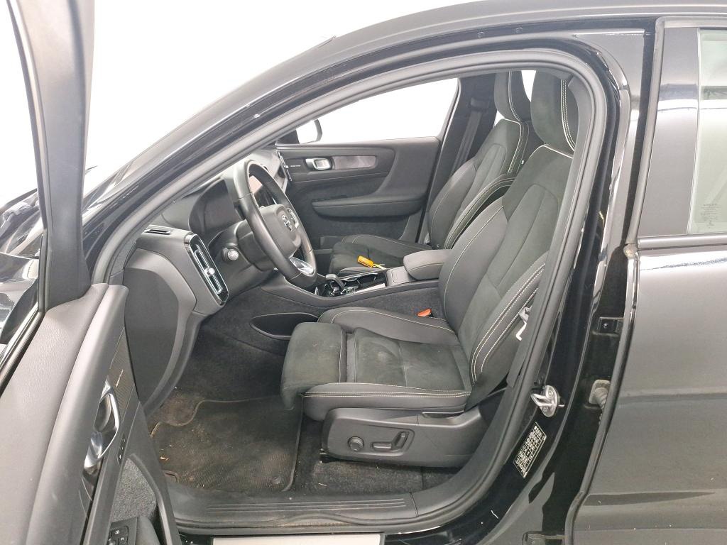 Volvo C40 Navi LED Pano 7