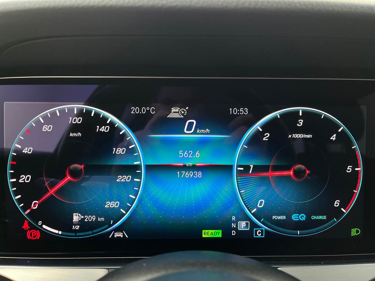 Mercedes-Benz E 220 T d Avantgarde Navi LED Widescrn Pano AHK 8