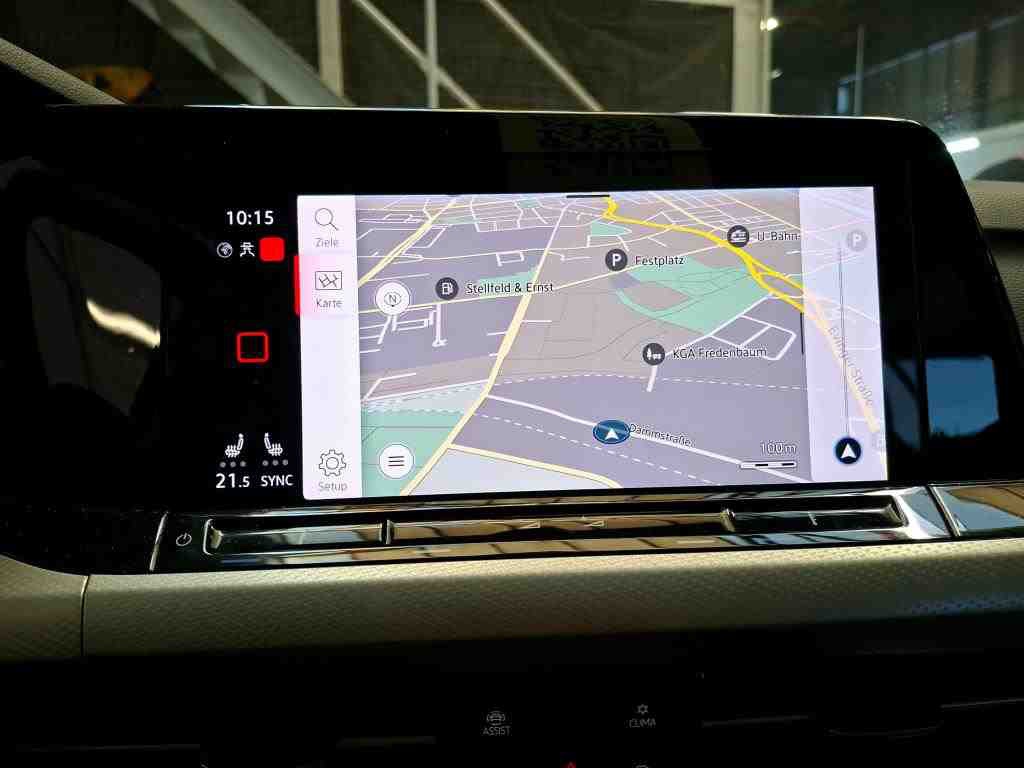 Volkswagen Golf-8 2.0 TDI Move Navi LED DC Pano HuD 8
