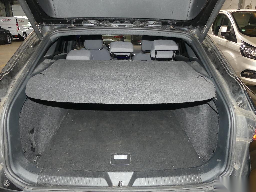 Volkswagen ID.4 Pro Performance NAVI LED SHZ PDC AHK 10