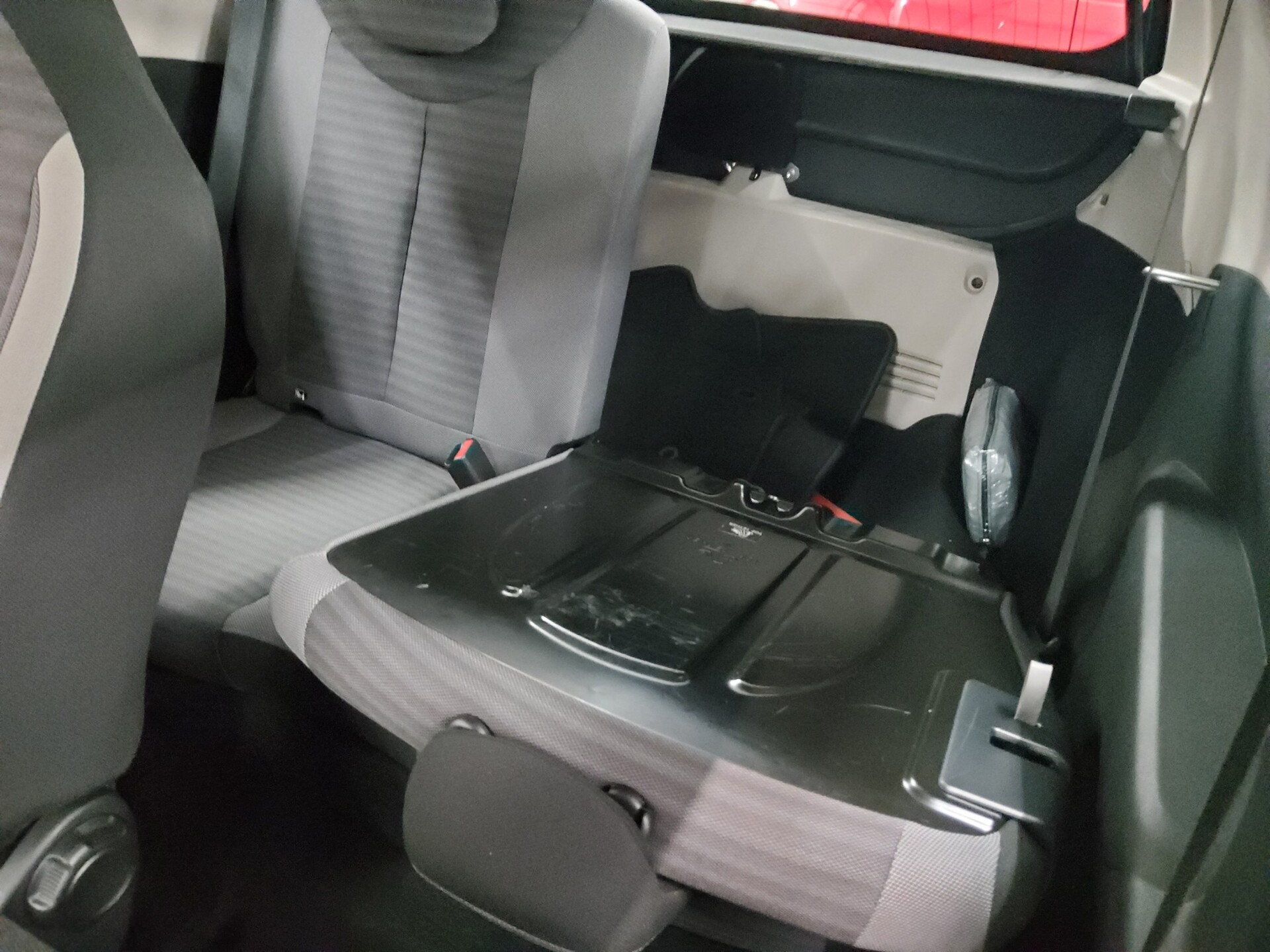 Toyota Aygo 1.0 Klima Radio Tempomat 12