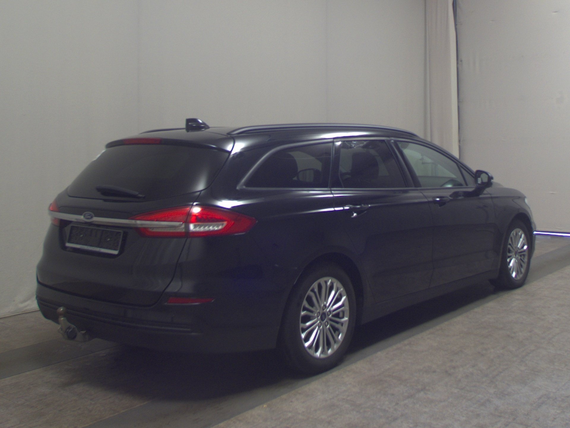 Ford Mondeo Turnier 2.0 EB Trend Navi Pano RfK AHK 4