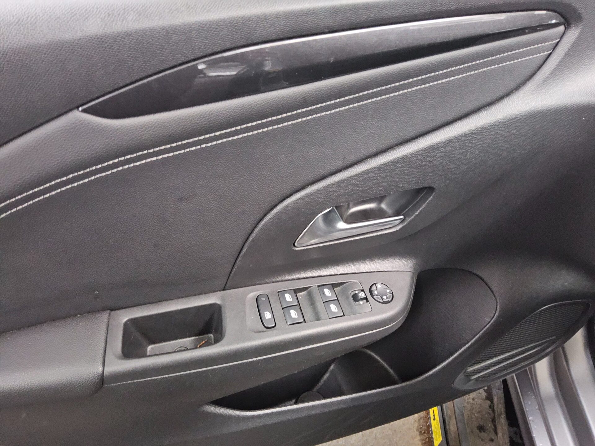 Opel Corsa 1.2 Elegance T-Leder Navi LED 10