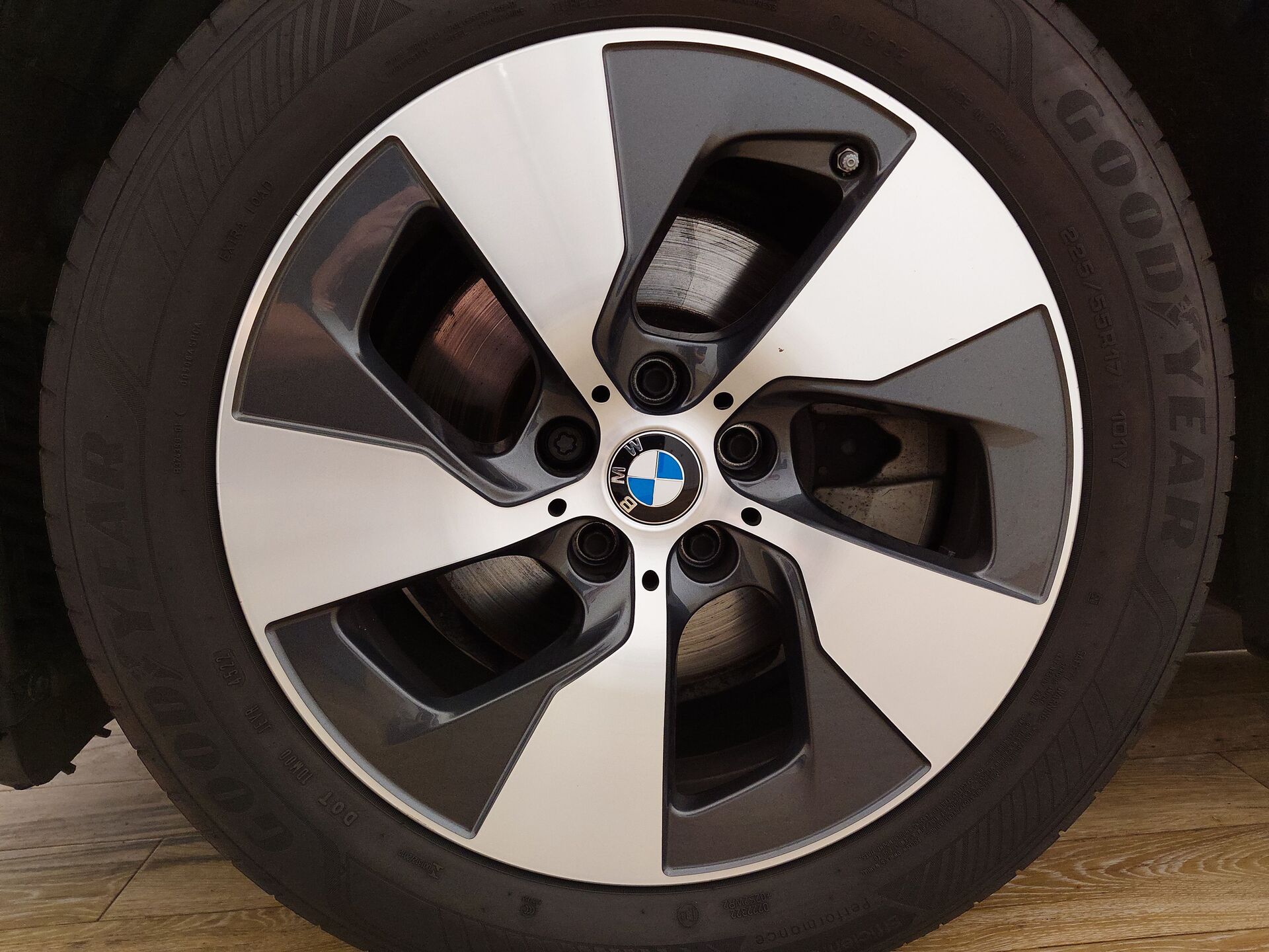 BMW 520d Touring LED AHK RFK ACC 7