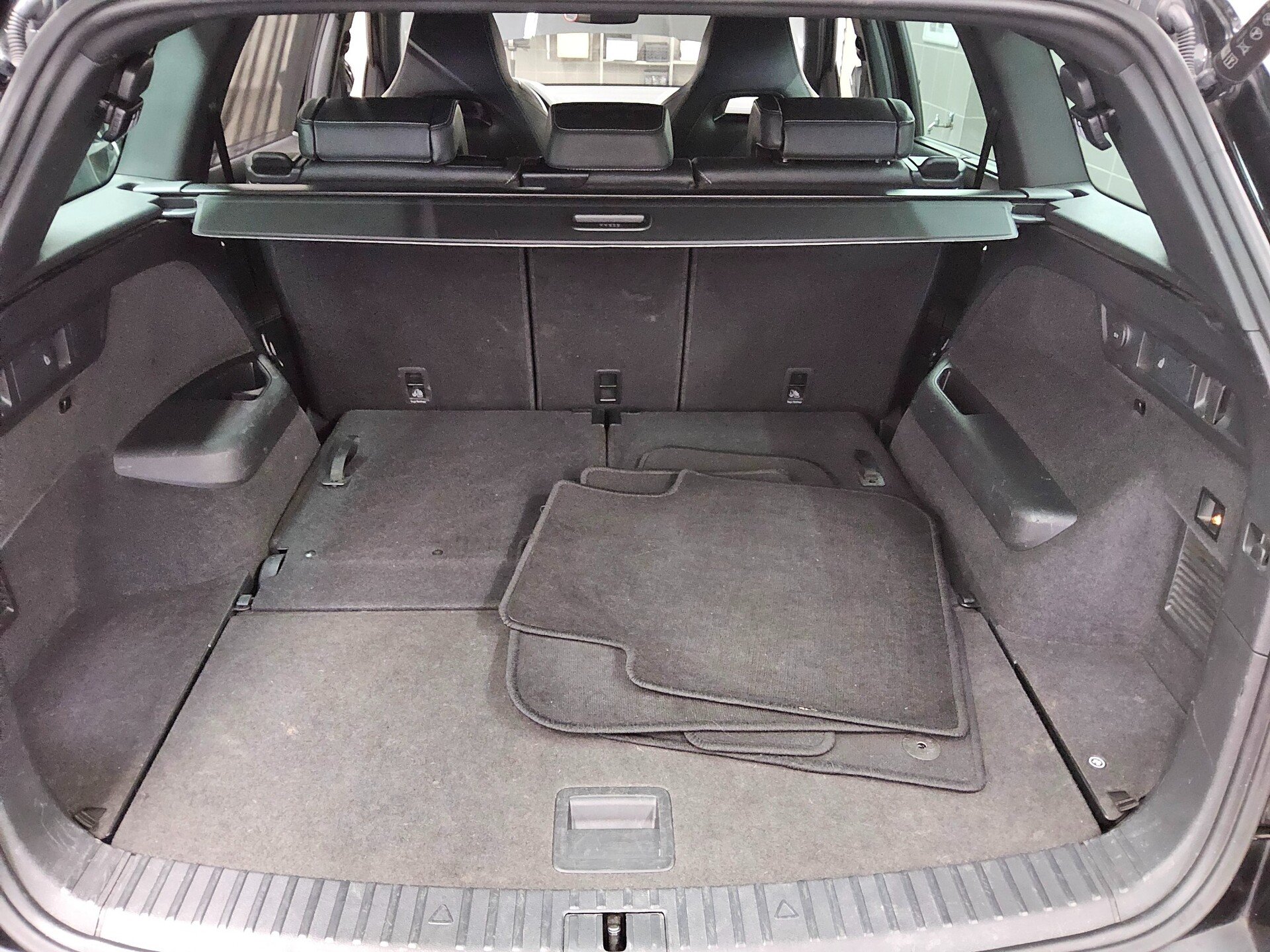 Skoda Kodiaq 2.0 TDI 4x4 SportLine 7-Sitze Navi vc LED 12