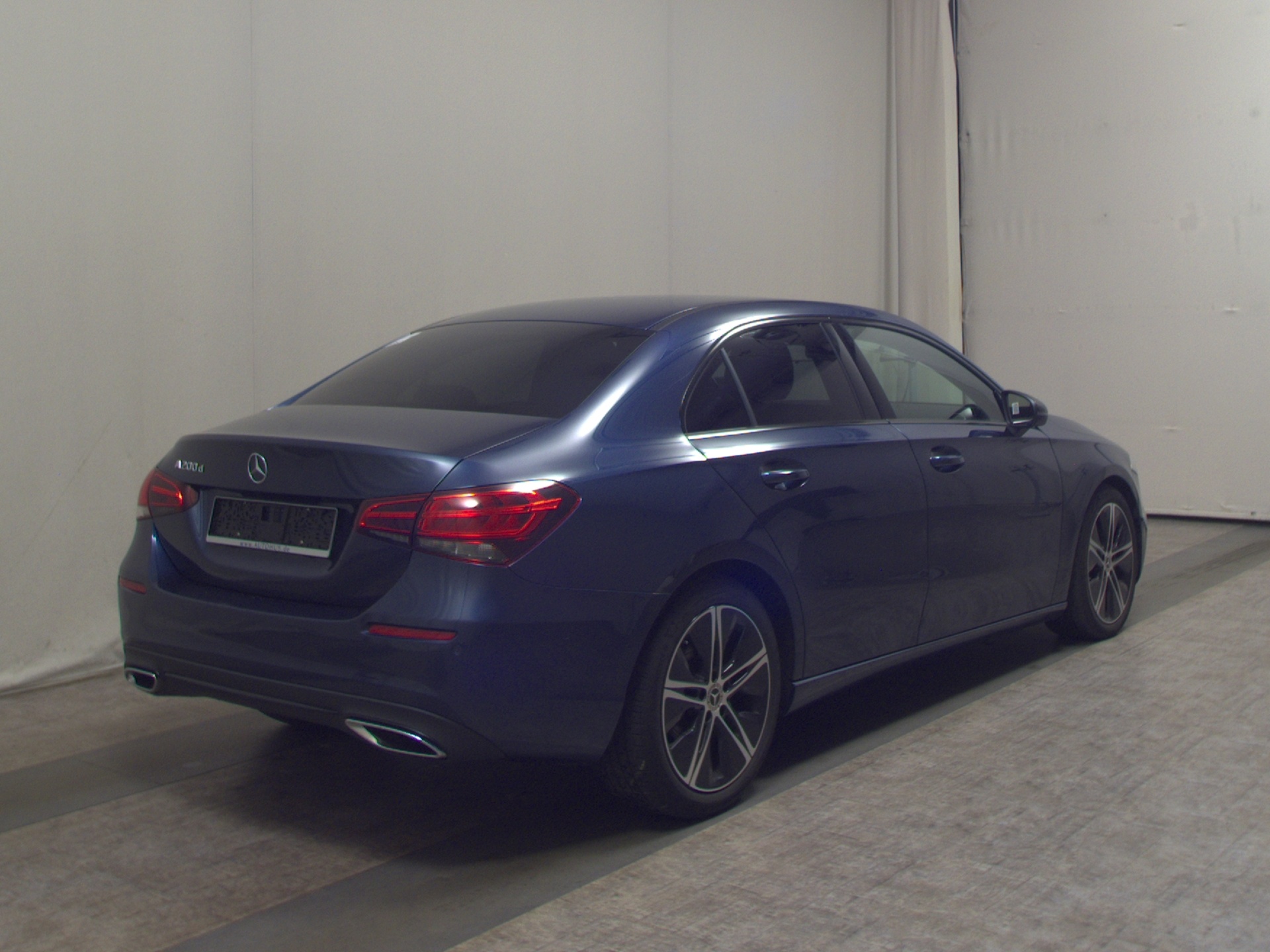 Mercedes-Benz A 200 d Progressive Navi Shz Night Burmester PDC 4