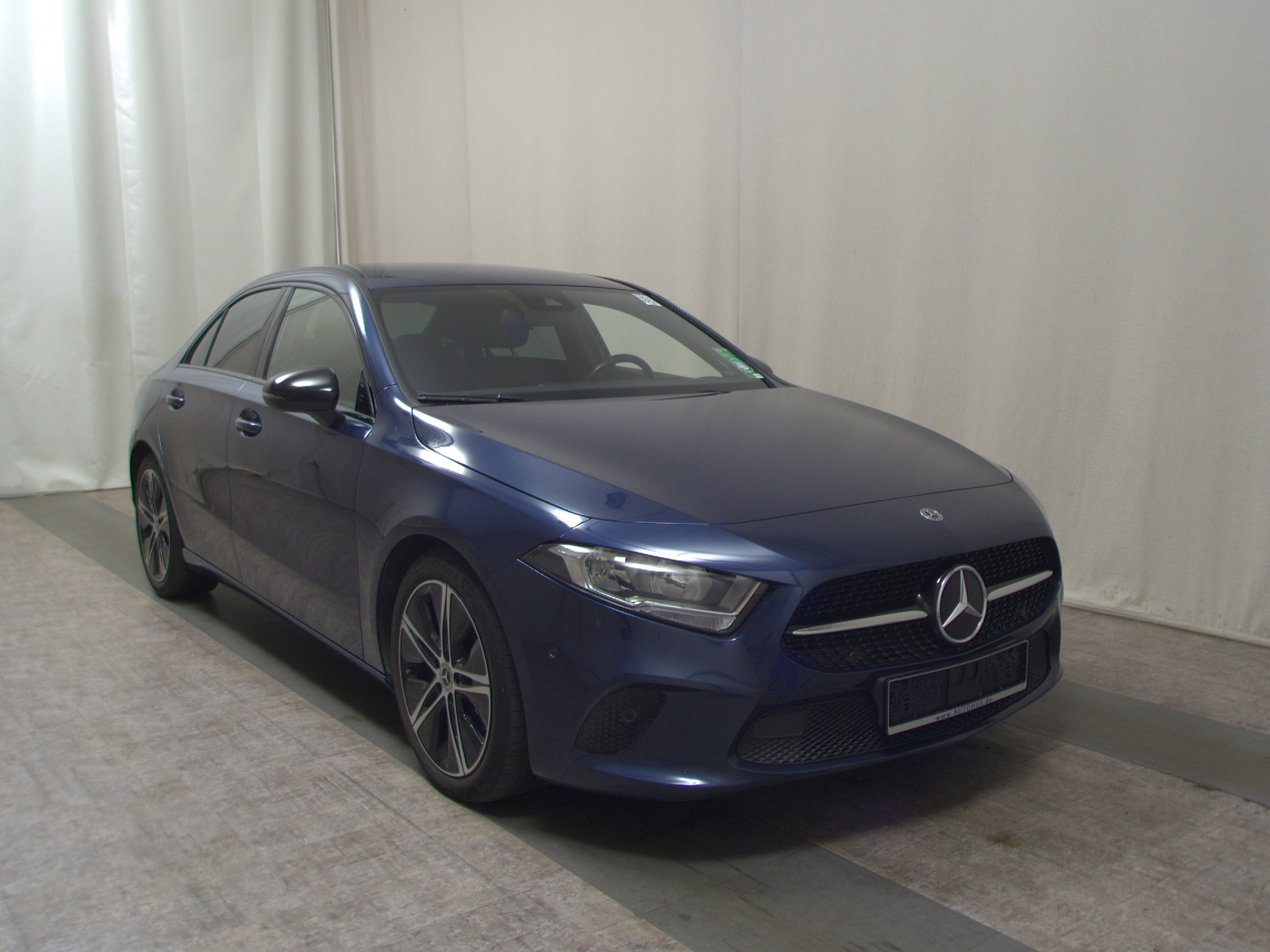 Mercedes-Benz A 200 d Progressive Navi Shz Night Burmester PDC 3