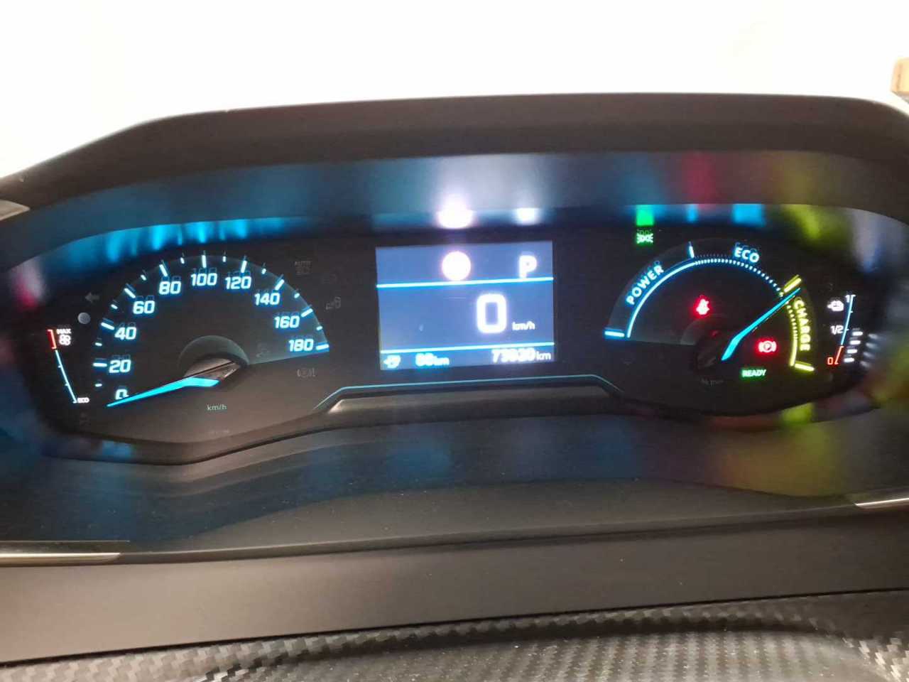 Peugeot 2008 NAVI LED SHZ PDC KAMERA 8