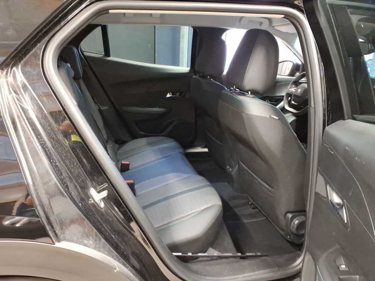 Peugeot 2008 NAVI LED SHZ PDC KAMERA 10