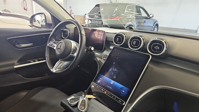 Mercedes-Benz C 220 T d Avantgarde T-Leder NAVI SHZ RFK LED 6