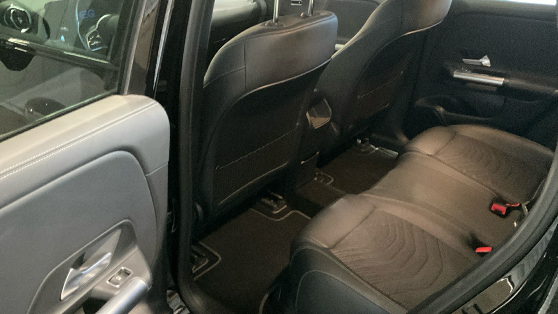 Mercedes-Benz 250 250 Progressive T-Leder Navi LED 7