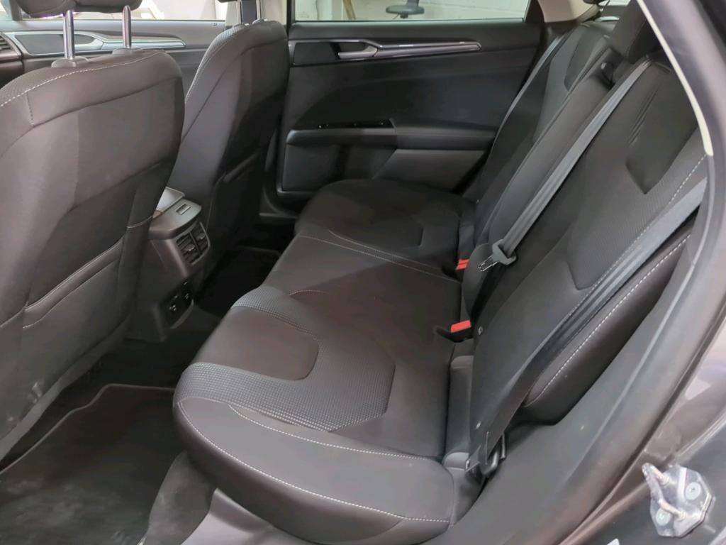 Ford Mondeo Turnier 2.0 EB Titanium NAVI SPORTSITZE KLIMAAUT RADIO MFL 7