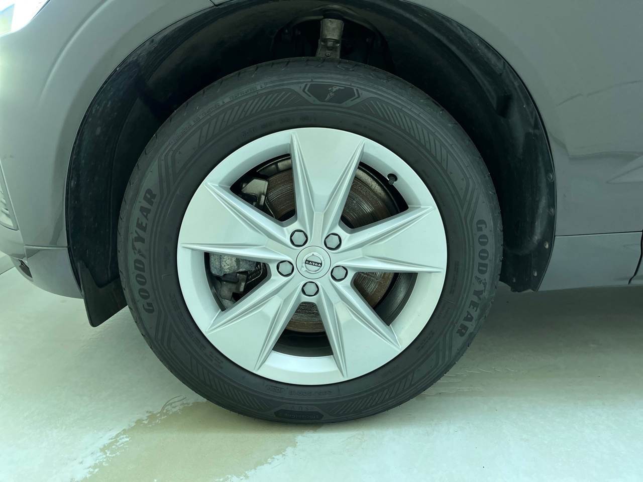 Volvo XC60 B4 D Core Navi LED AHK RFK SHZ 12