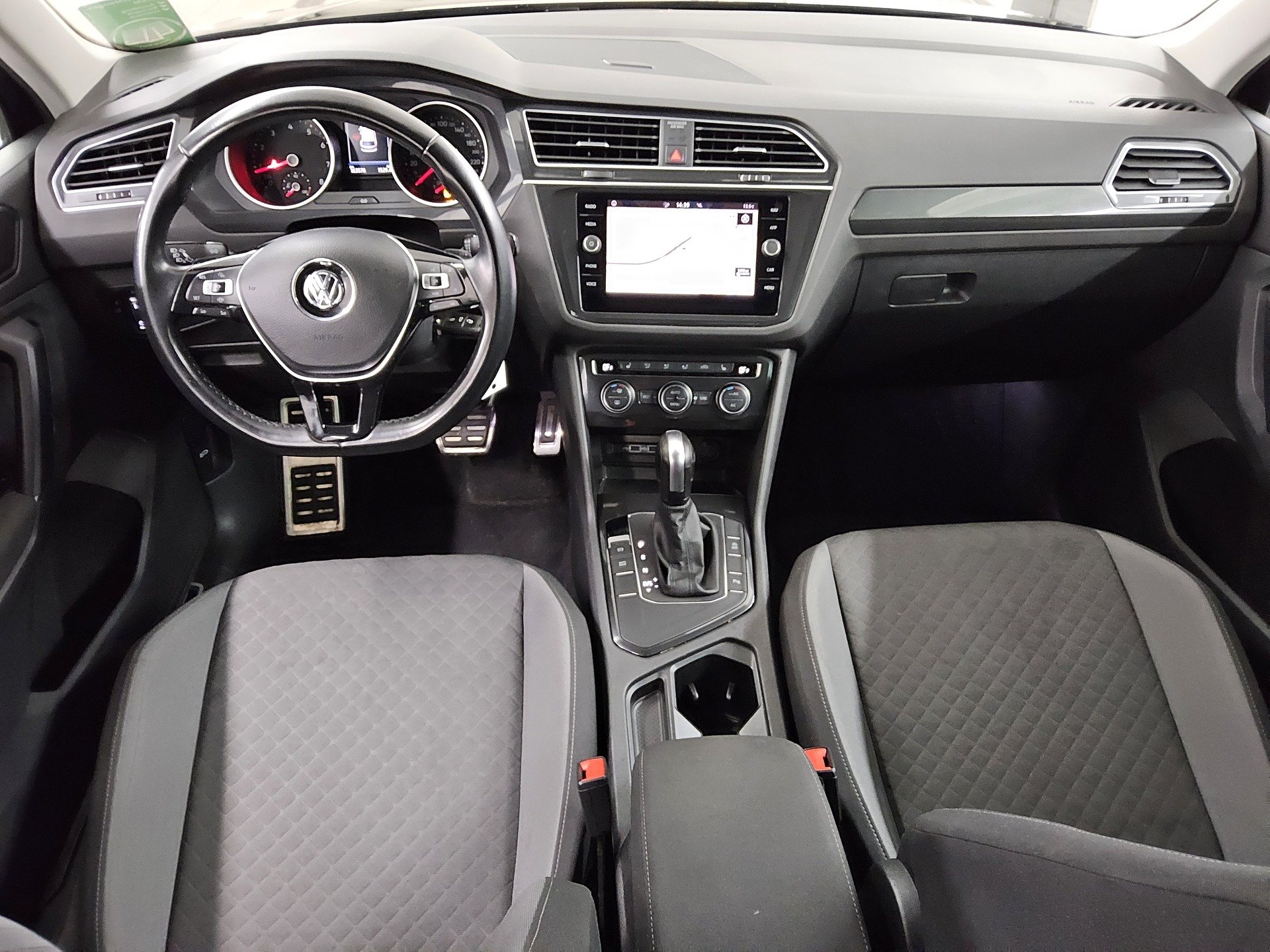Volkswagen Tiguan 1.5 TSI Comf. Navi LED Ambiente ACC Ahk 5