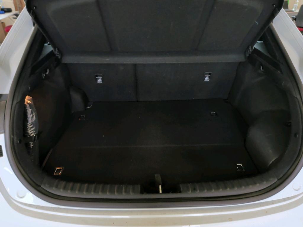 Kia X Ceed 1.6 PHEV Vision MULTIMEDIA KLIMAAUT SHZ RFK LED 11