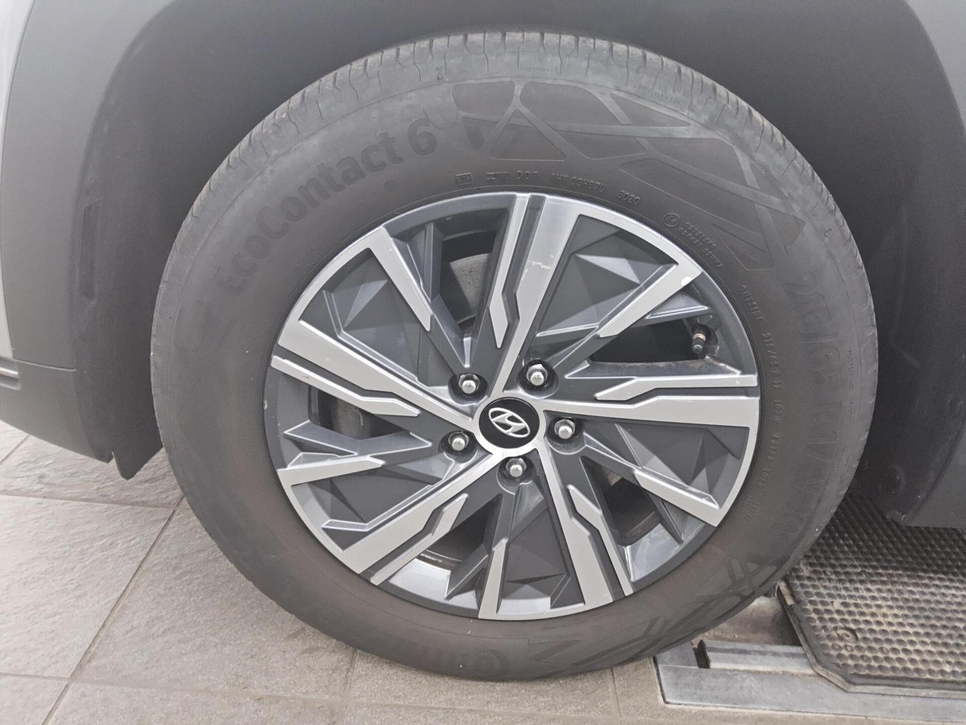 Hyundai Tucson 1.6 CRDI Navi Rückfahrkamera SHZ LED DAB 11