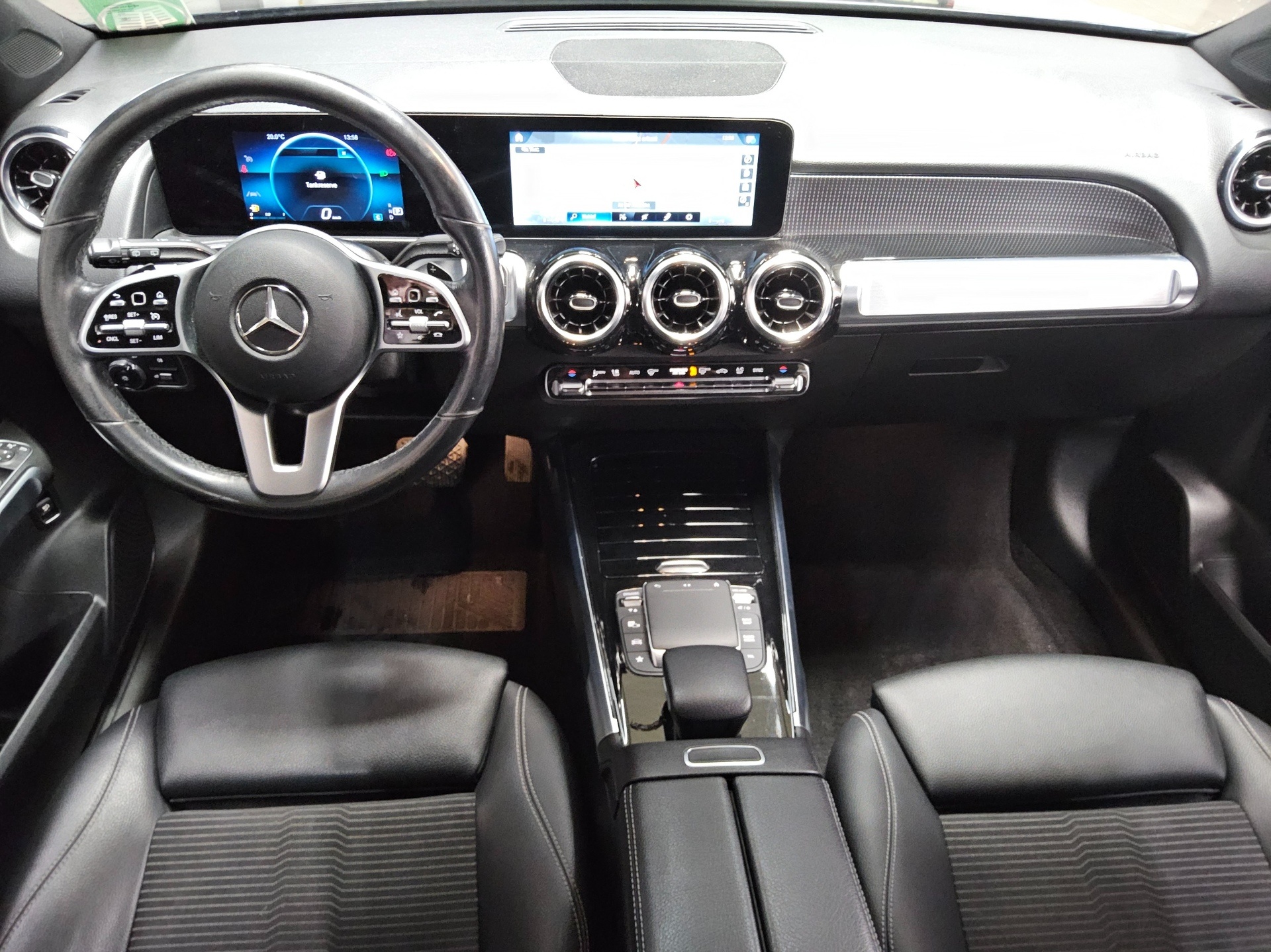 Mercedes-Benz GLB 200 d Progressive T-Leder Navi LED RfK AHK 5
