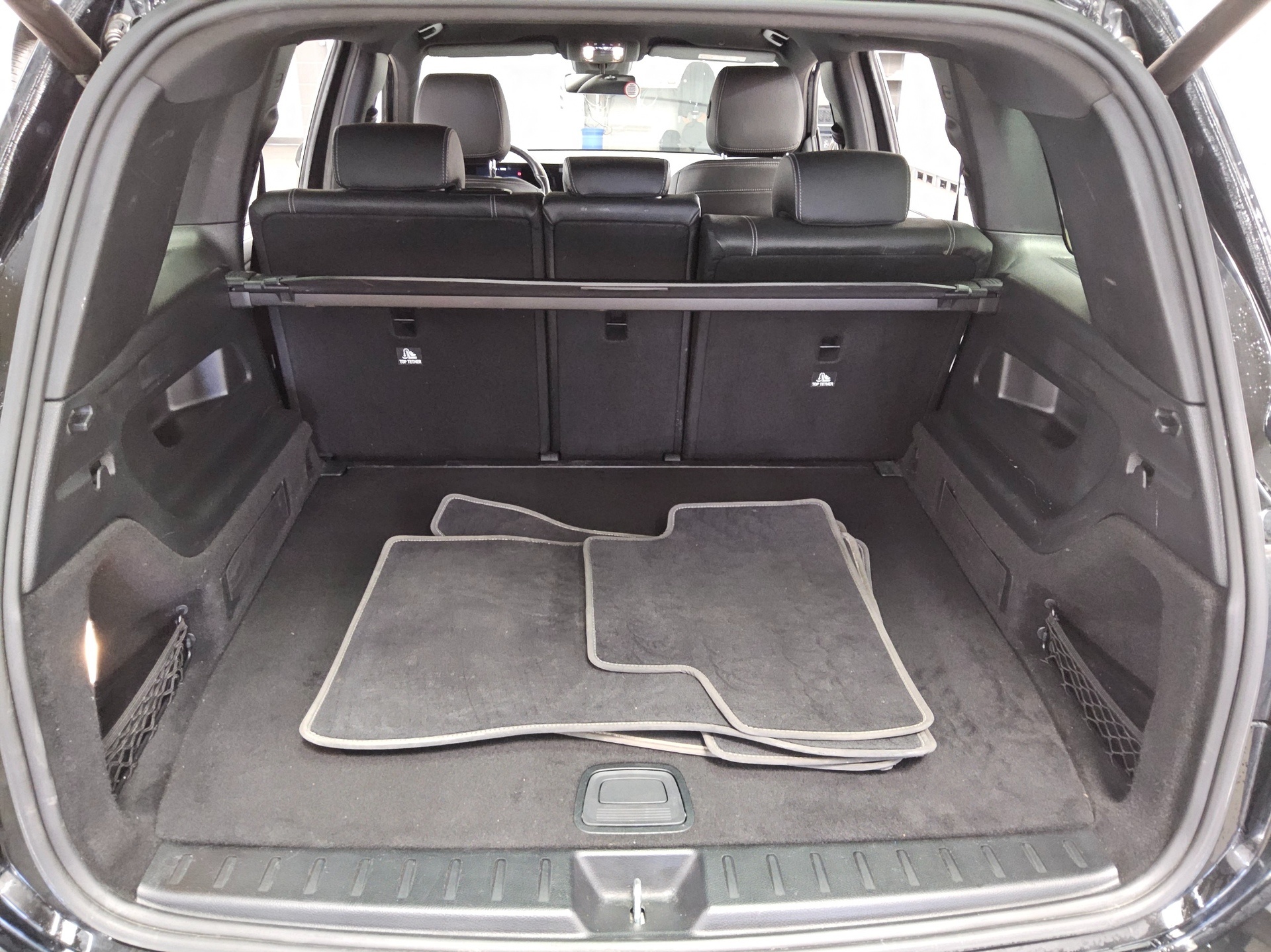 Mercedes-Benz GLB 200 d Progressive T-Leder Navi LED RfK AHK 12