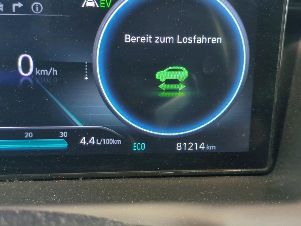 Hyundai Tucson 1.6 T-GDI PHEV 4WD NAVI SHZ RFK 8