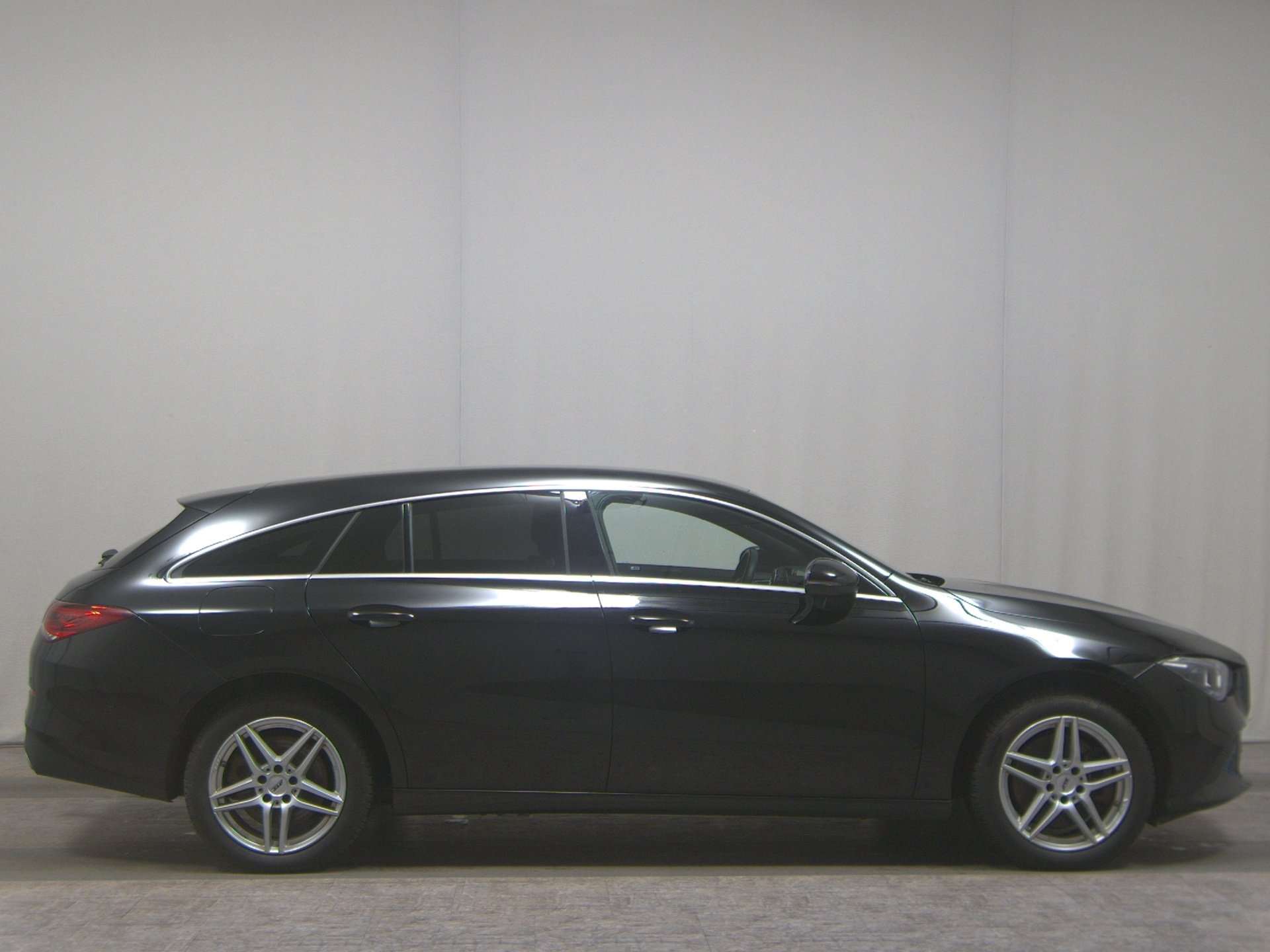 Mercedes-Benz CLA 250 Shooting Brake e Progressive Navi LED