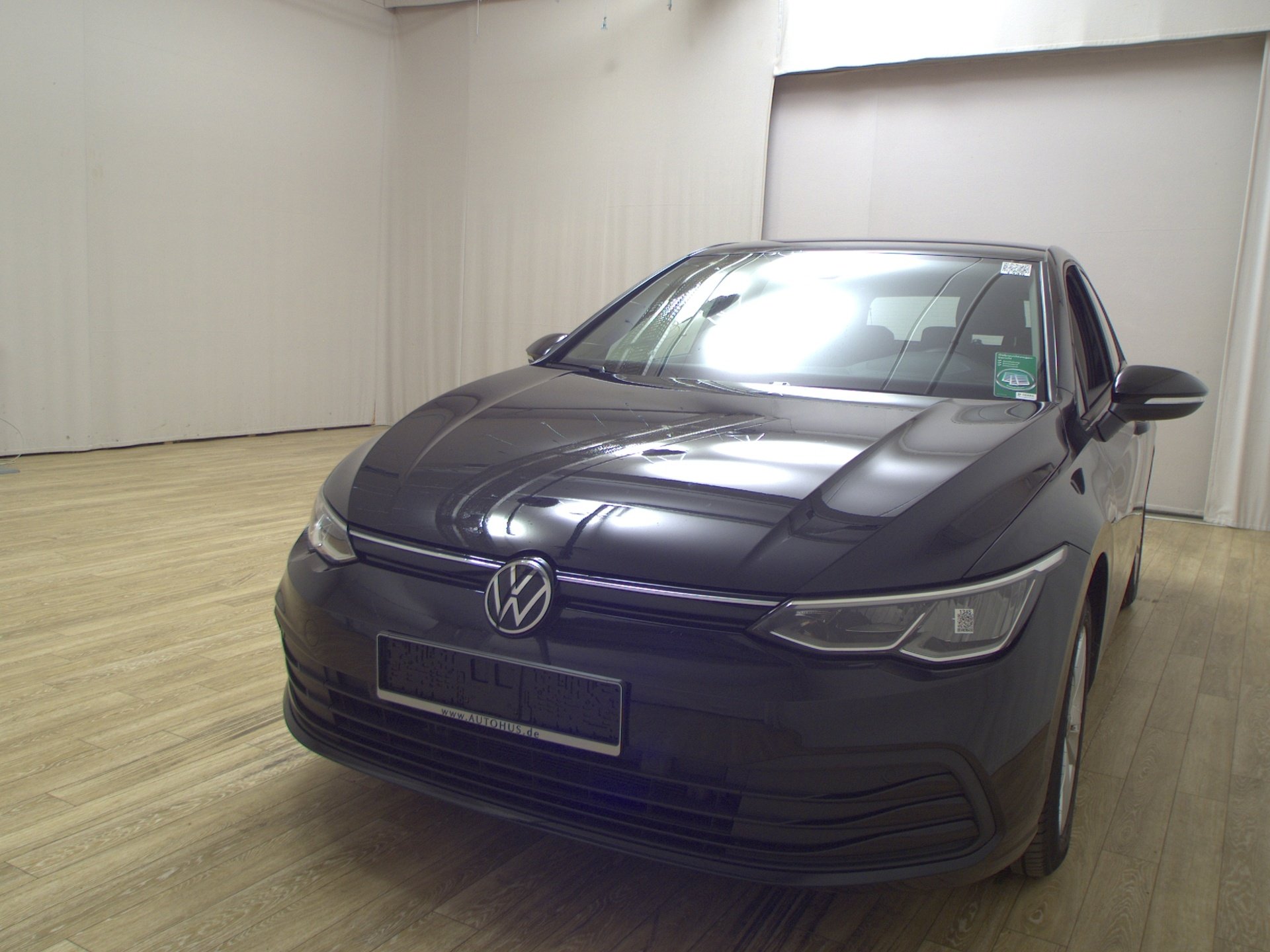 Volkswagen Golf-8 2.0 TDI Life Navi LED DC ACC PDC SHZ 2