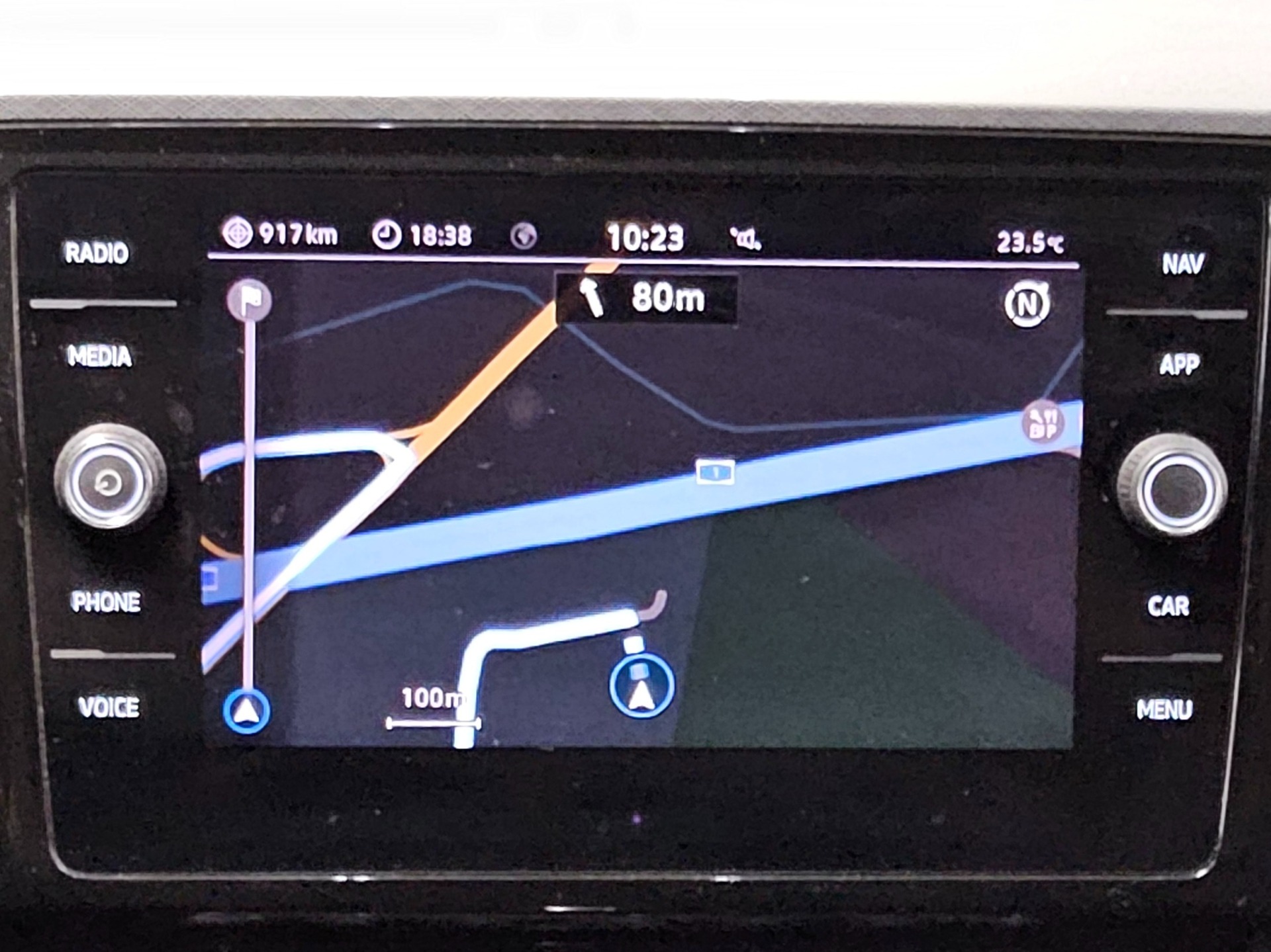 Volkswagen Passat Variant 2.0 TDI Business Navi LED AHK RfK 7