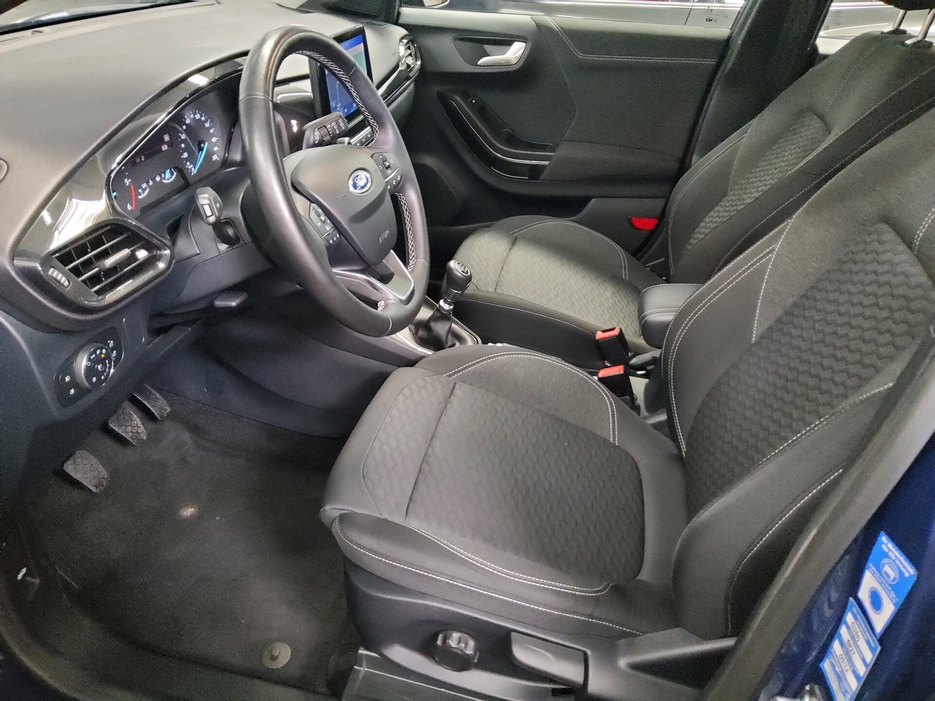 Ford Puma 1.5 EB Titanium Navi LED RFK AHK 8