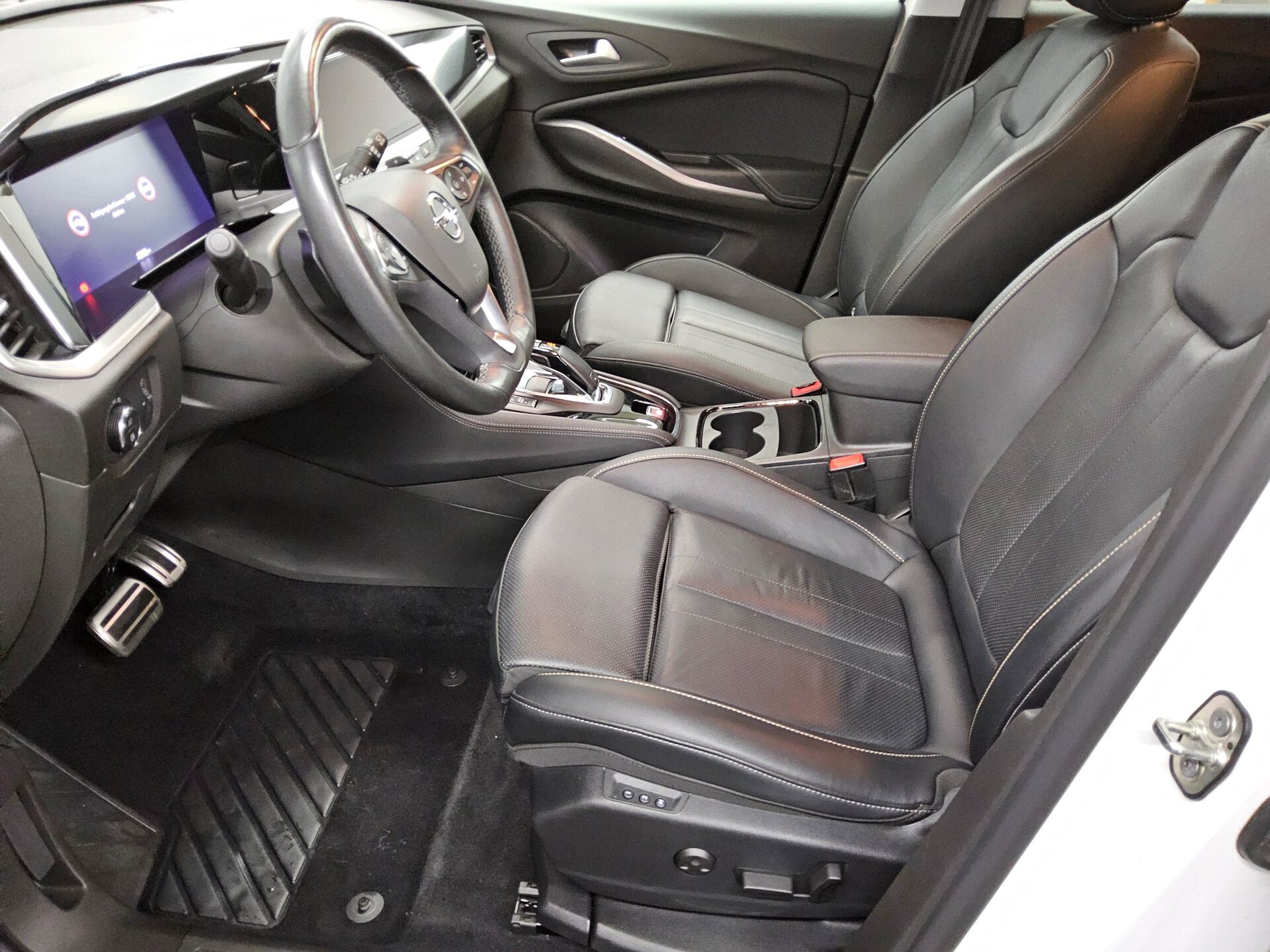 Opel Grandland X 1.2 Turbo Elegance Leder Nav LED AHK 9