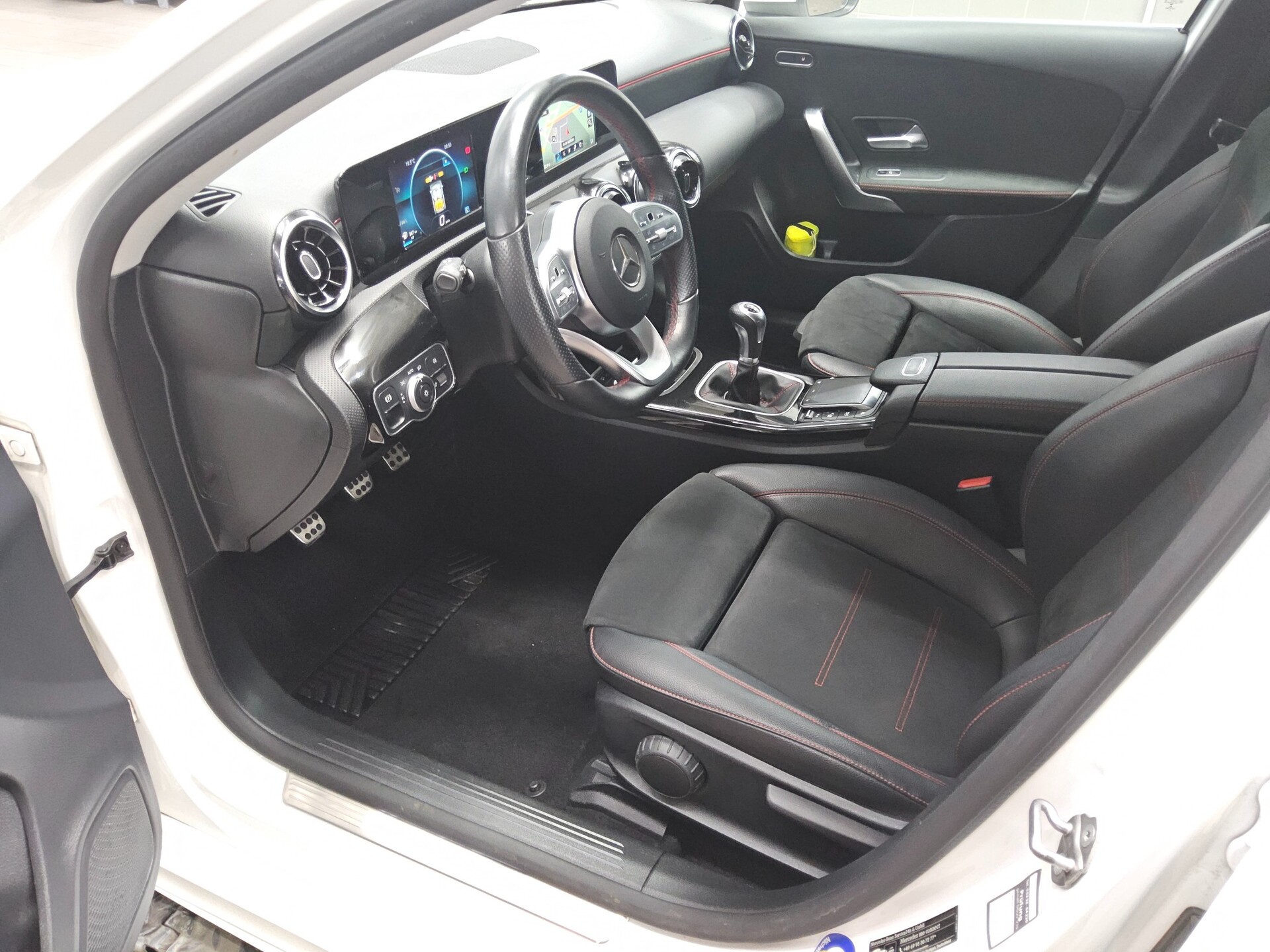 Mercedes-Benz A 200 d AMG-Line Navi LED Rückfahrkamera PDC Shz 8