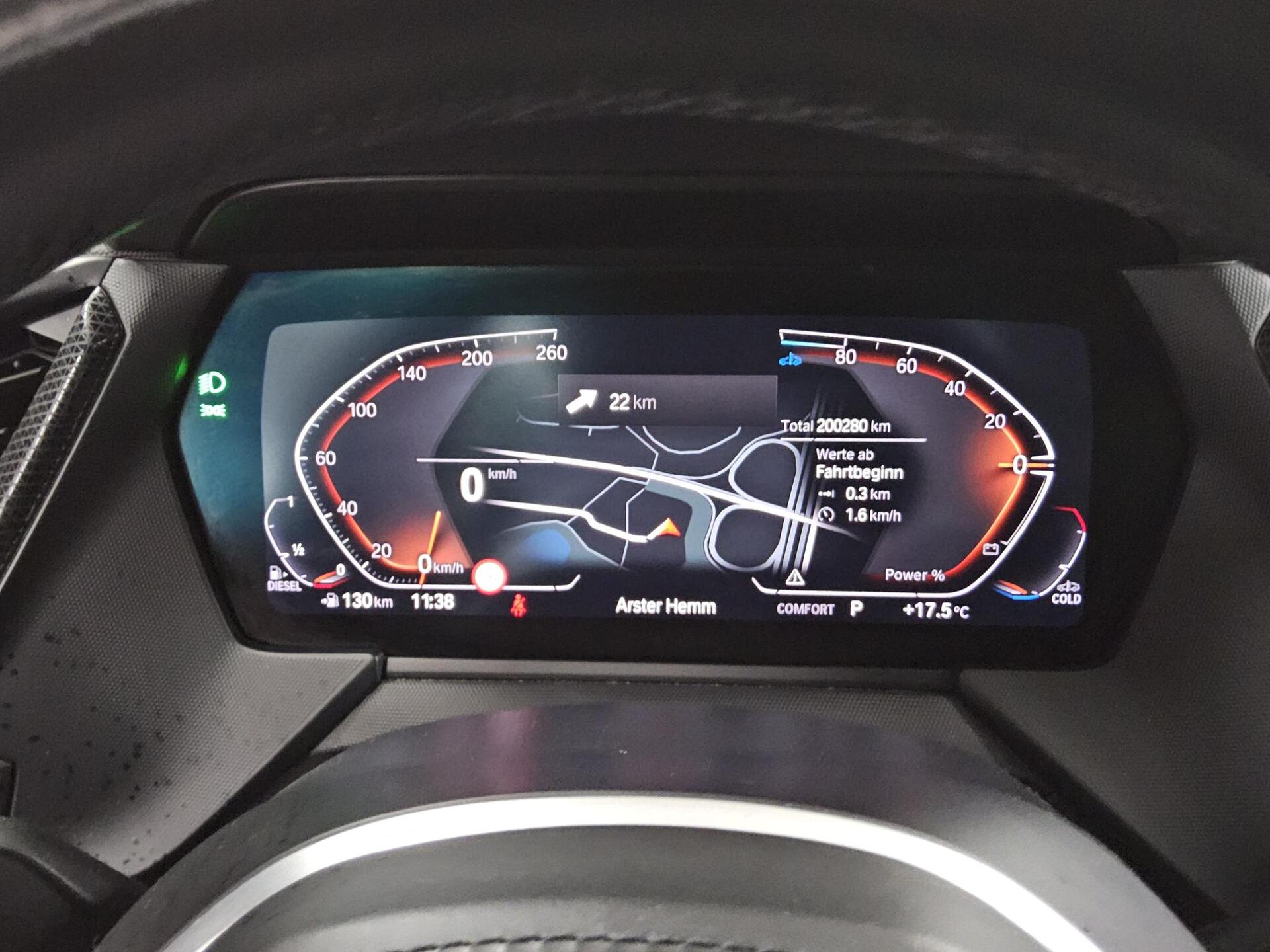 BMW 120dA M-Sport Navi LED LC-Pro H-K ACC Shz Memory 8