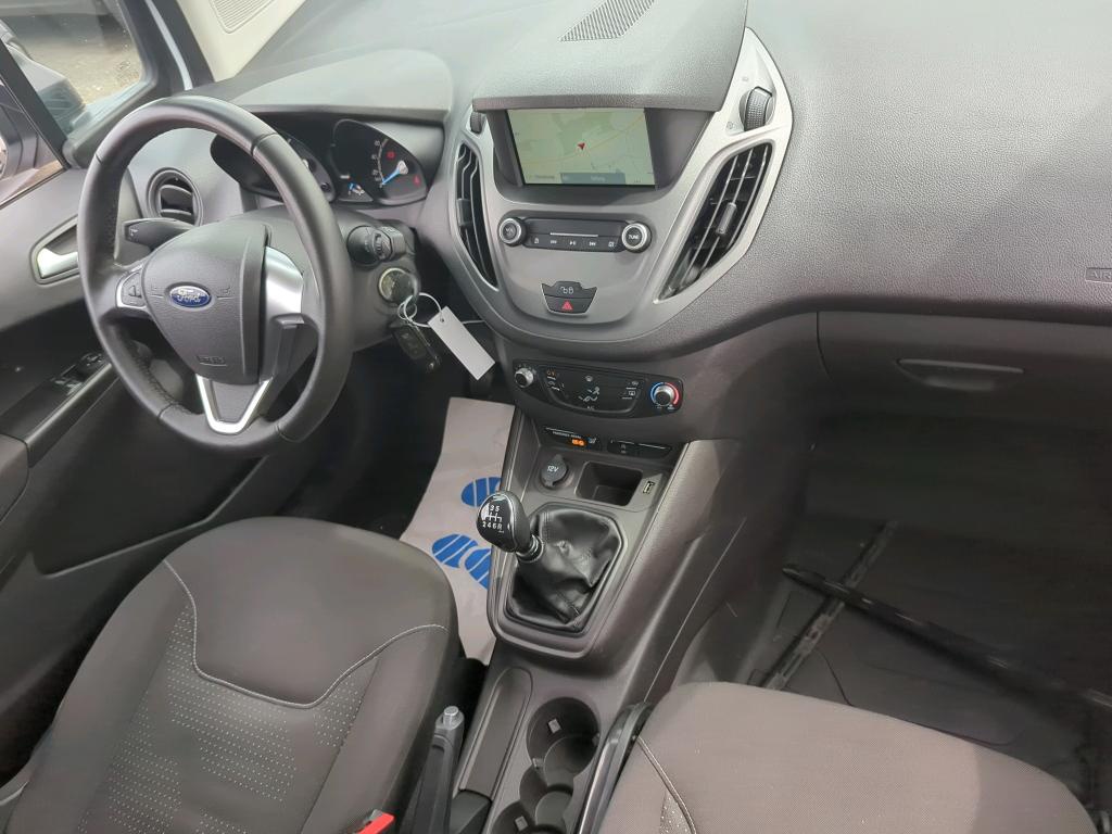 Ford Transit Courier 1.0 EcoBoost Trend NAVI KLIMA MirrowLink PDC 5