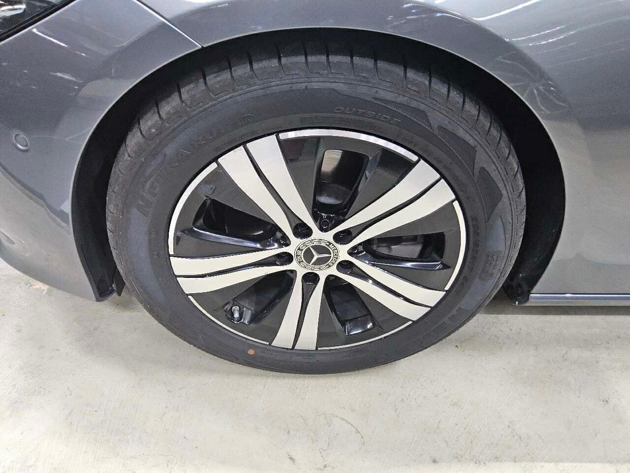 Mercedes-Benz C 220 T d Avantgarde NAVI LED LEDER SHZ RFK 12