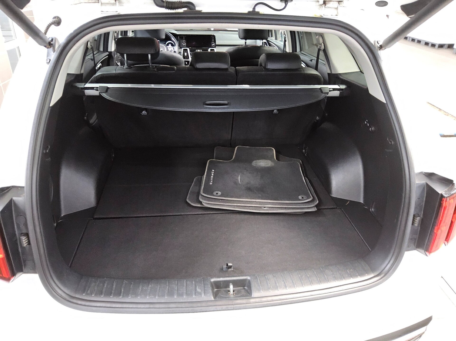 Kia Sorento 2.2 CRDI Spirit Navi LED Leder Shz Pano RFK 12