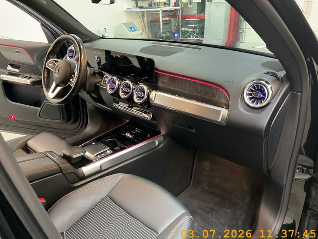 Mercedes-Benz GLB 220 d Progressive Navi LED AHK 5