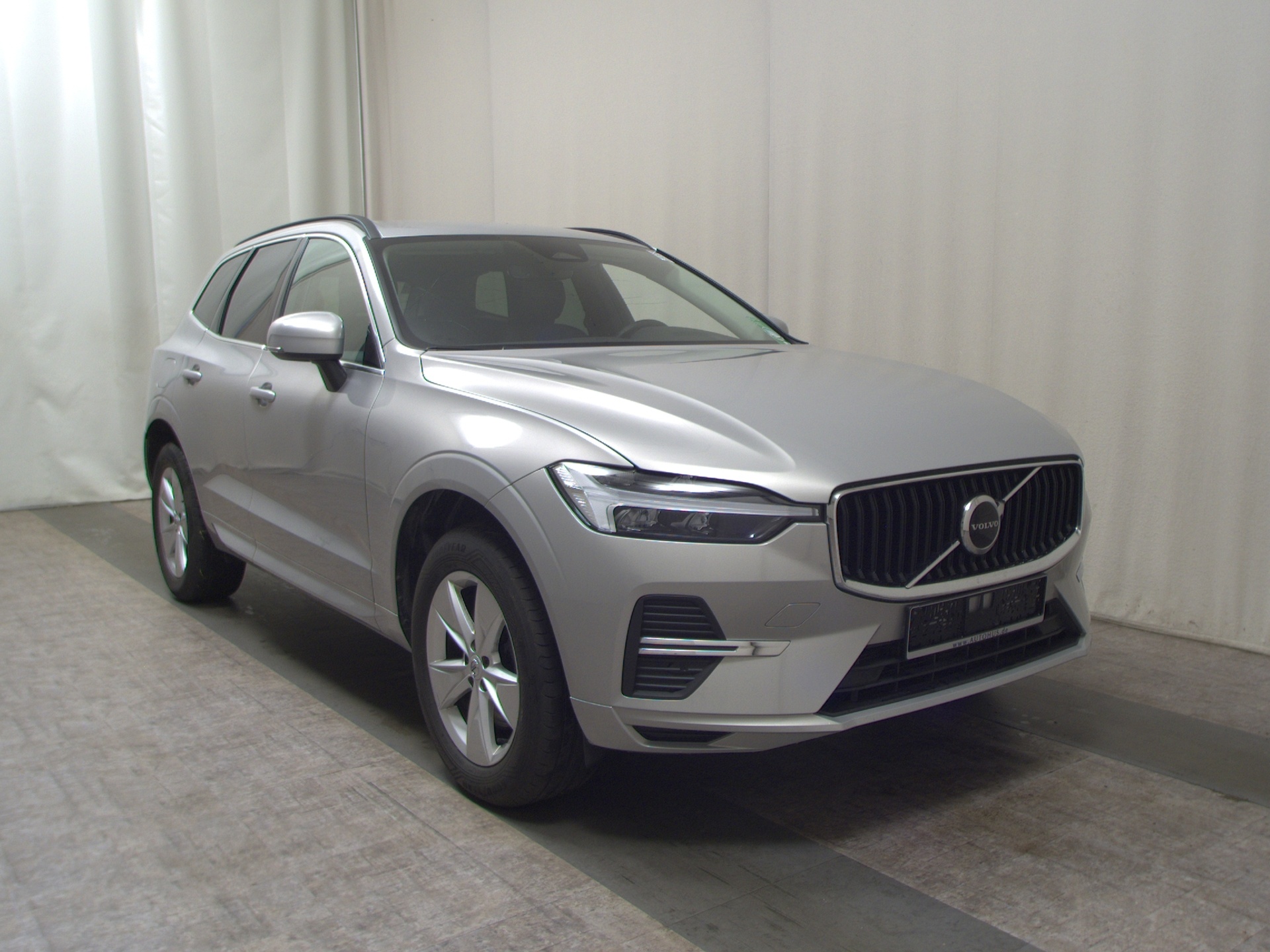 Volvo XC60 B4 D Core Navi LED Leder 4xShz AHK RFK 3