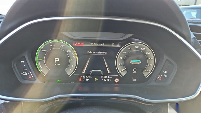 Audi Q3 1.4 TFSI e-tron S-Line SHZ PDC LED ACC 7