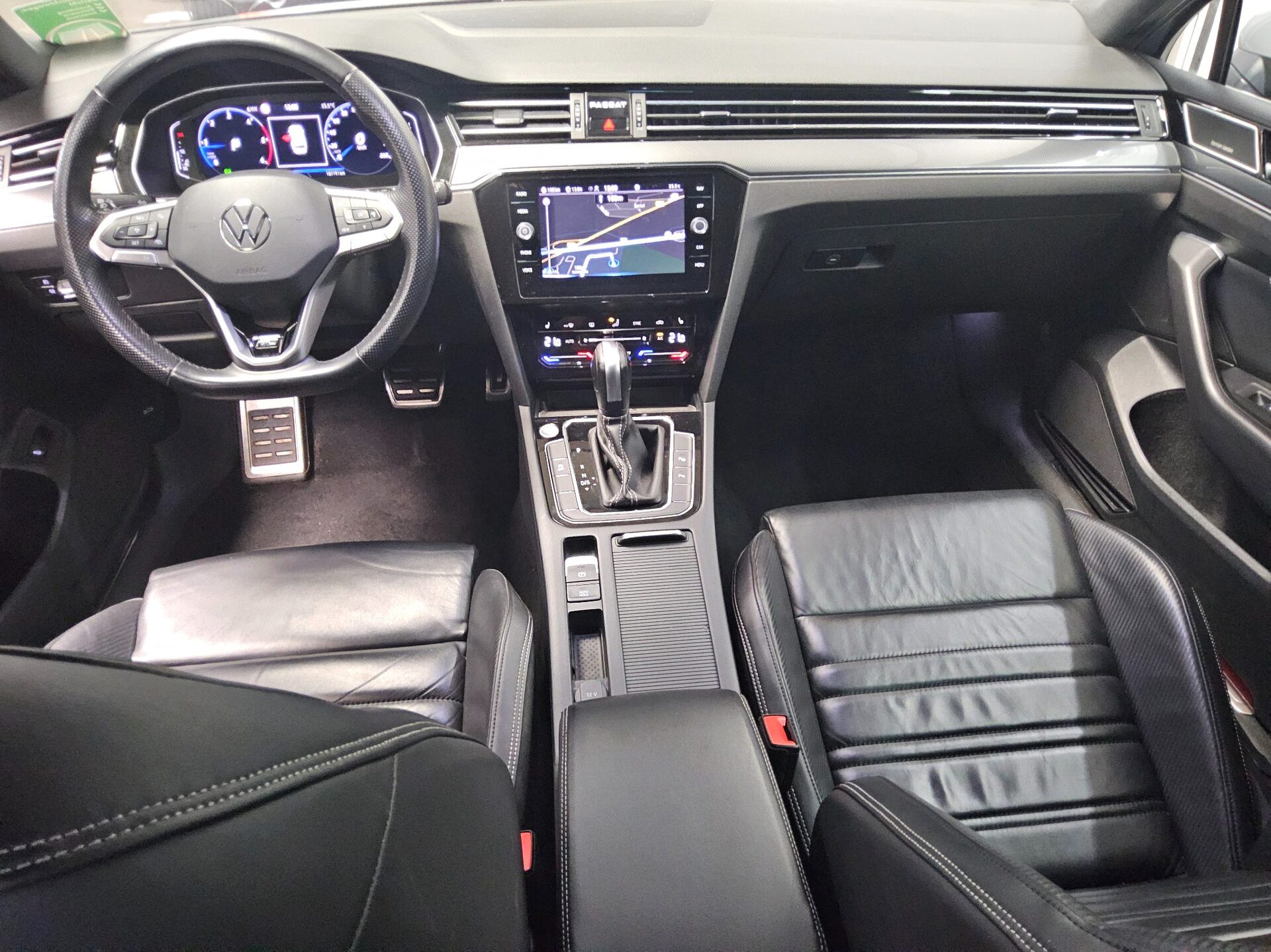 Volkswagen Passat Variant 2.0 TDI R-Line Leder Navi LED AID H/K Sound 5